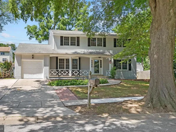 13 Barnard St, Newark, DE 19711