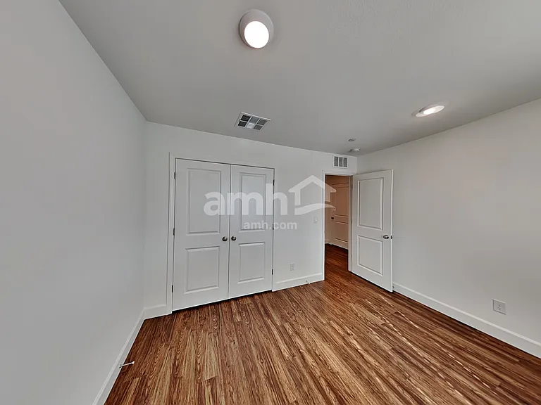 3344 Blodwen St — Photo 15