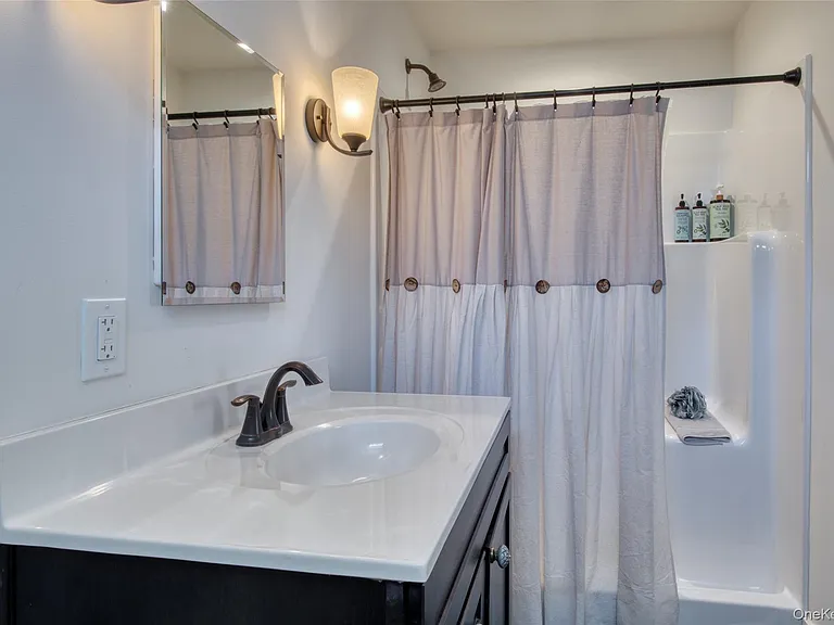 13595 Soundview Ave — Photo 7