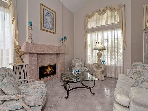 5th image of 1717 Turnberry Dr