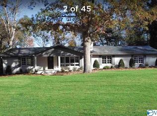 817 Country Club Dr, Gadsden, AL 35901