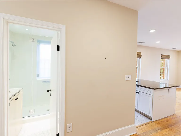 1738 T St NW #4 — Photo 15