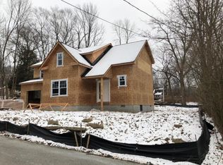 37 Vista Rd, West Milford, NJ 07480