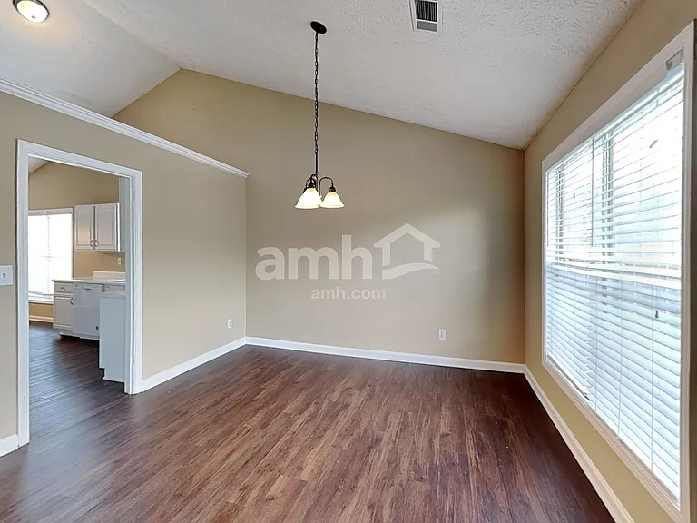 1545 Maple Pointe Ct — Photo 5