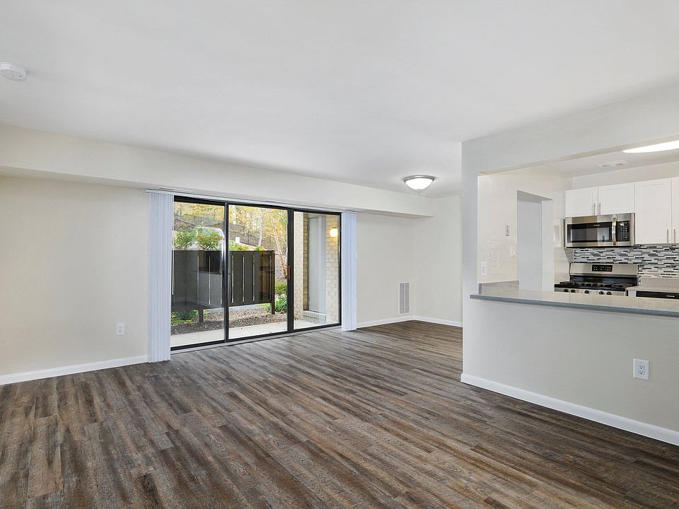 1st image of 6034 Richmond Hwy #34-0903