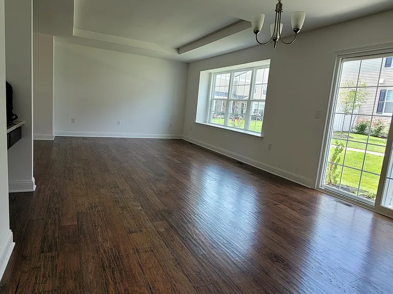 1304 Lexington Mews #1304 — Photo 12
