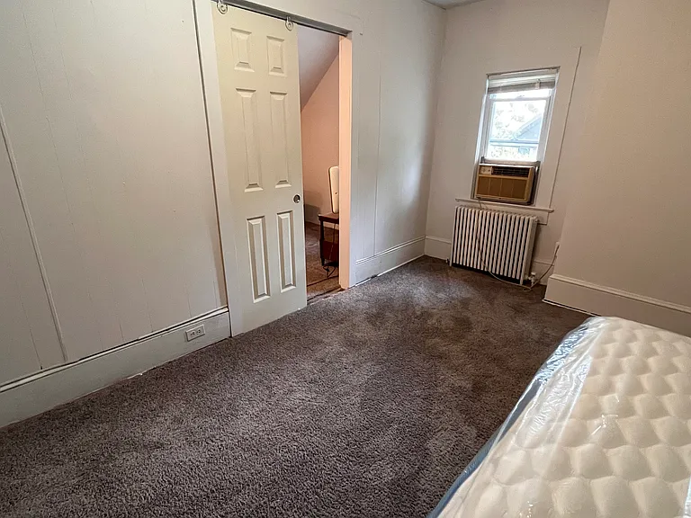 5859 Hobart St #2 — Photo 35