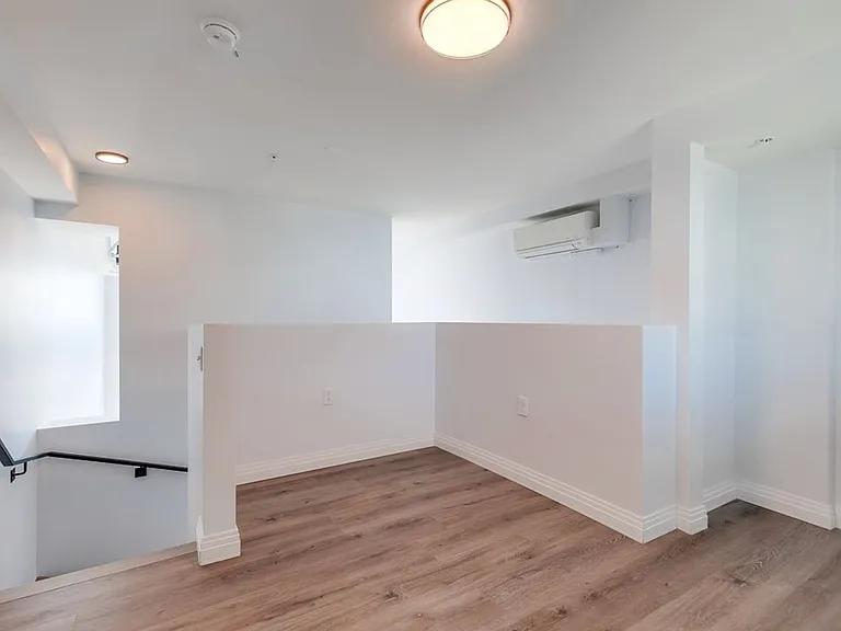 Lux Lofts LA — Photo 25