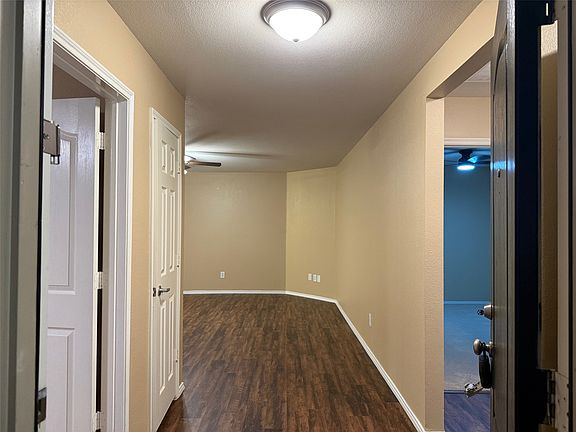 4th image of 9928 Southgate Dr