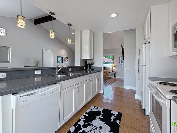 4th image of 2119 Sunshine Way