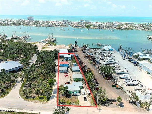 1180 Main St #6, Fort Myers Beach, FL 33931