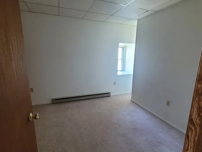 203 Delaware Ave #6 — Photo 4