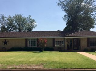 2601 Holliday St, Plainview, TX 79072