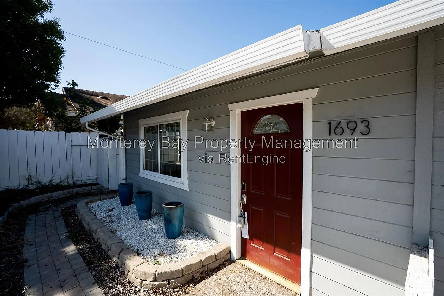 3 bed, 2.0 bath, 954 sqft, $3,800 — Photo 1