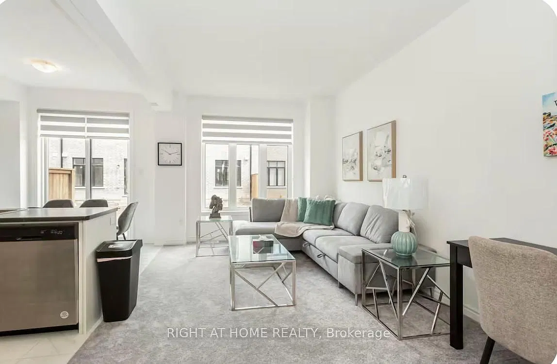 3 bed, $3,000 — Photo 3