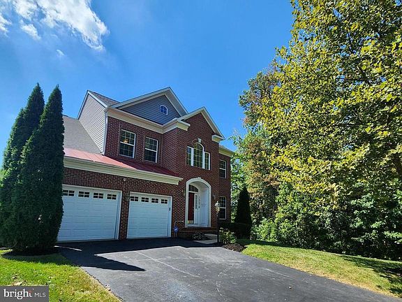 2nd image of 15574 Kelley Farm Ct