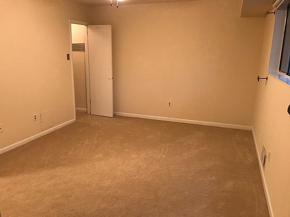 5th image of 10523 Montrose Ave APT 102