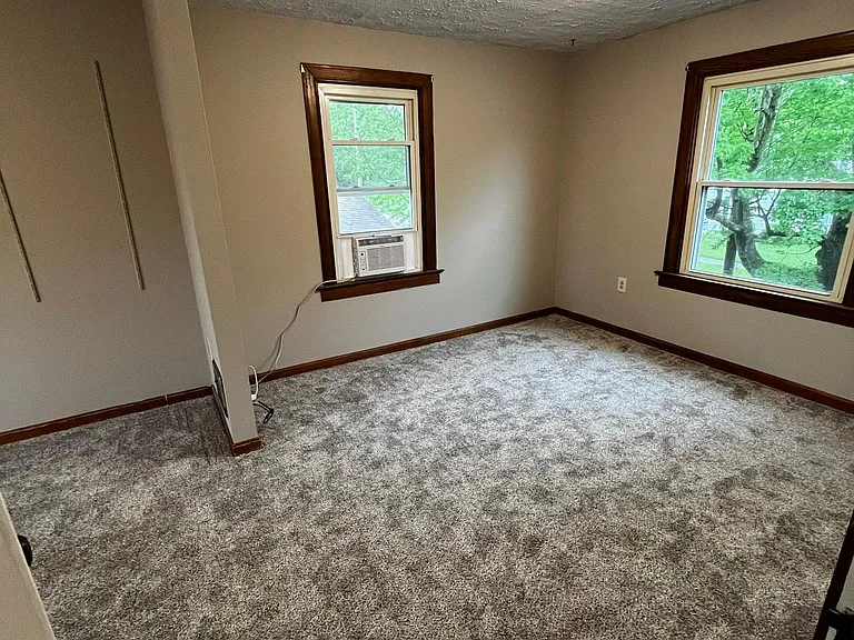 233 Superior St — Photo 22