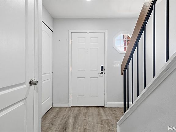 3rd image of 1021 Alpine Ridge Dr