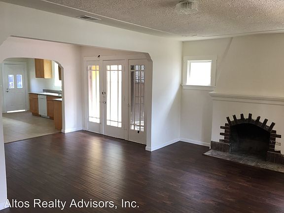 2nd image of 136 Cleveland Ave