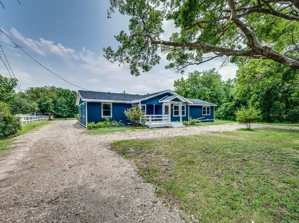 903 Liska Rd, Ennis, TX 75119