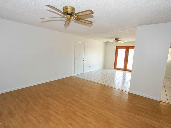5th image of 2137 W Wood Dr