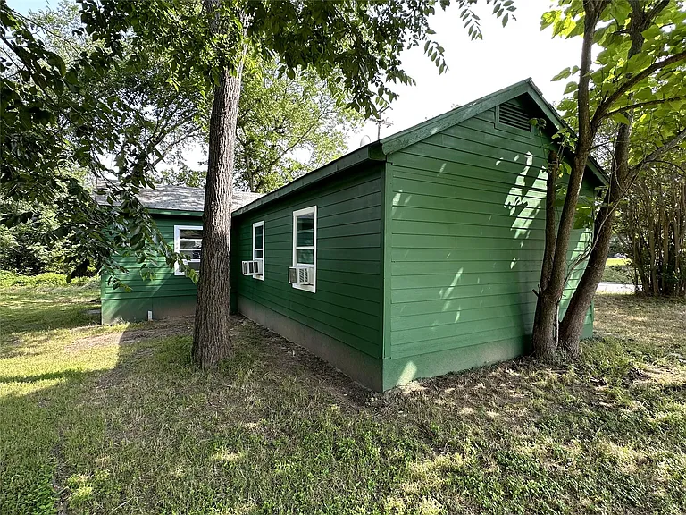 622 Scarbrough St — Photo 11