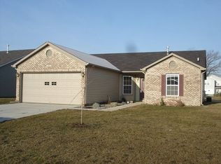 918 Streamside Dr, Greenfield, IN 46140