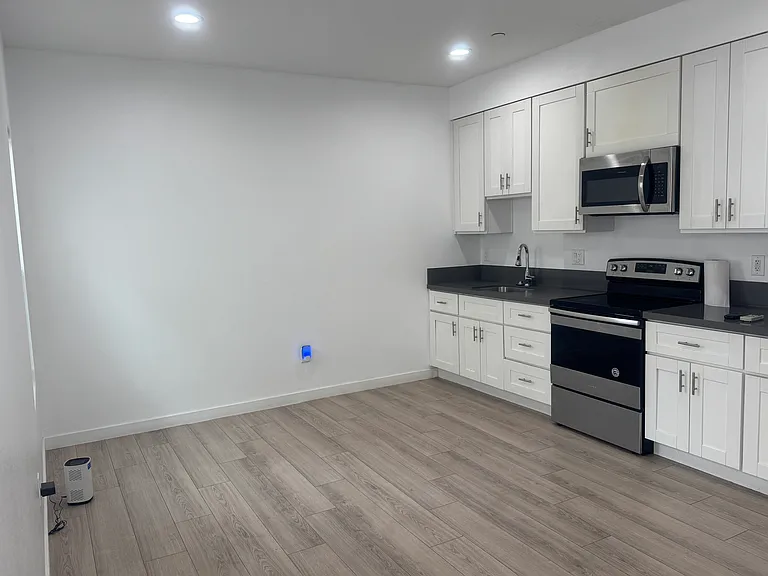 532 Cesar E Chavez Pkwy #B — Photo 10