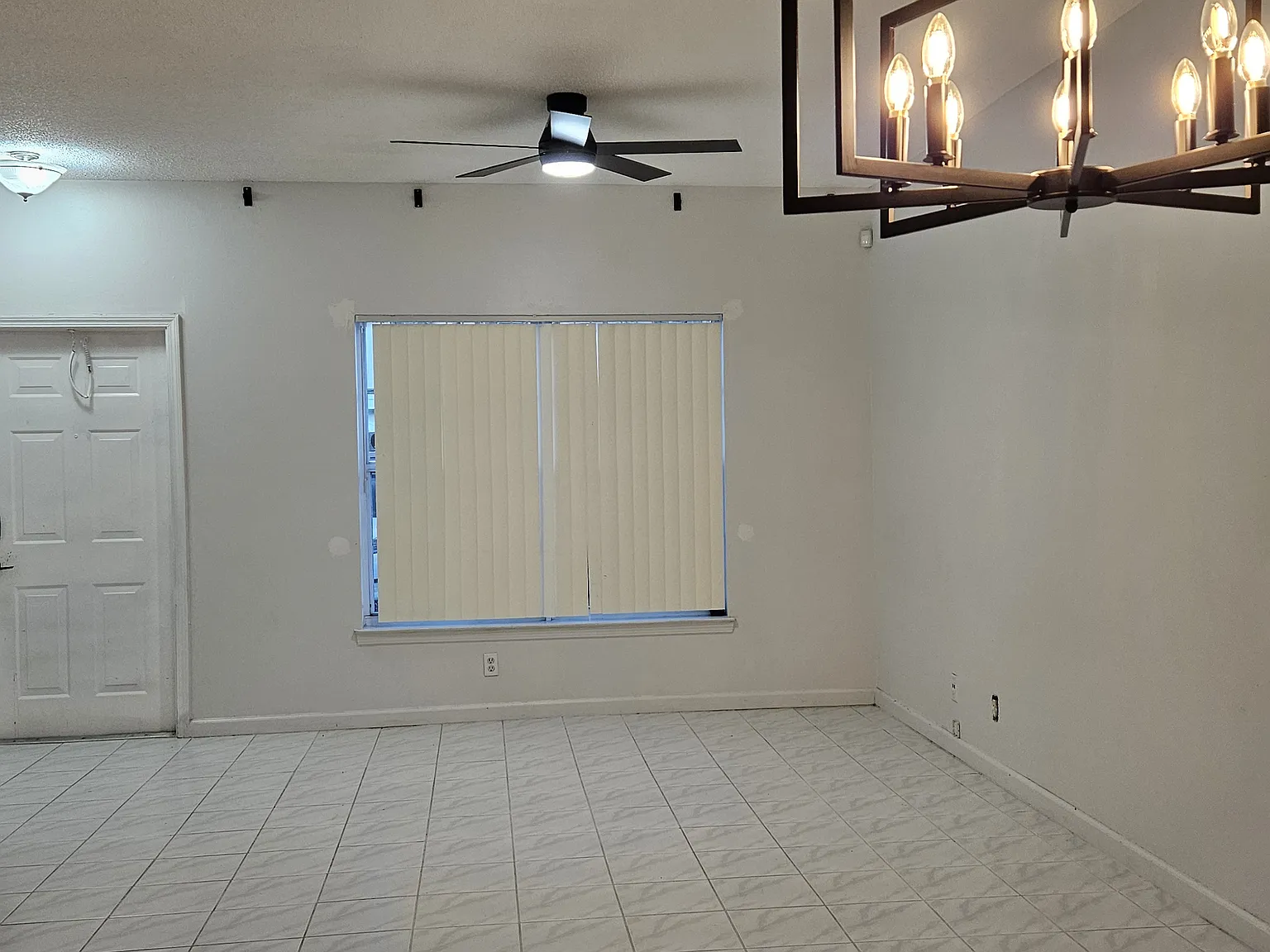 9934 NW 56th Pl — Photo 3