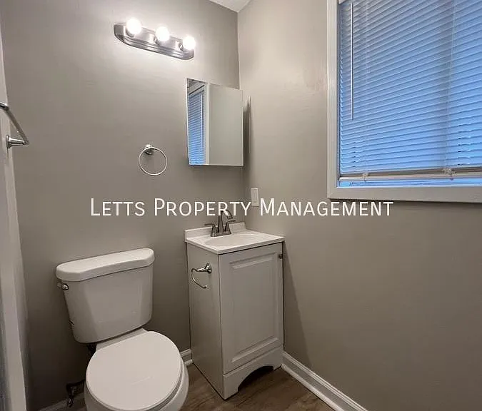 1 Esquiline Ct — Photo 16
