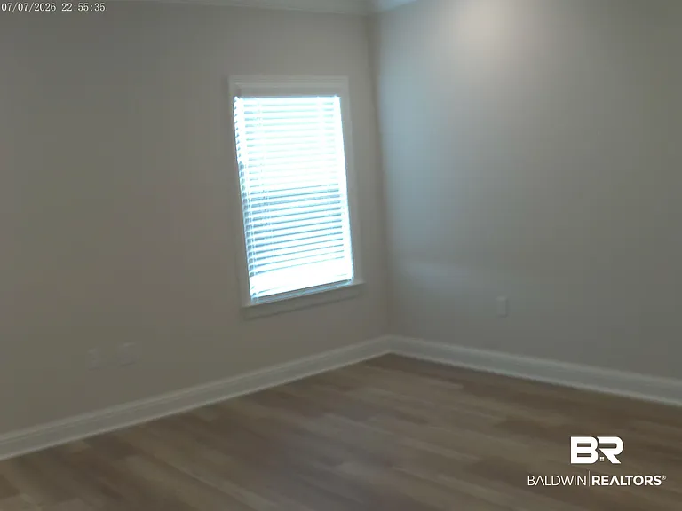 1069 Hayward Loop — Photo 4