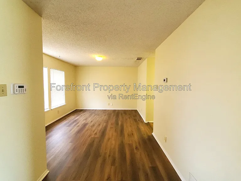 8219 Sunshine Trail Dr — Photo 16