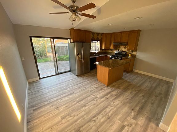 4th image of 5178 Tenaya Ave