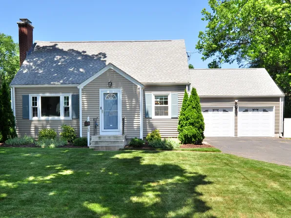 22 Carleton Road, West Hartford, CT 06107
