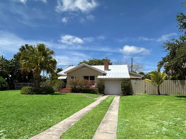 1017 Colonial Road, Fort Pierce, FL 34950