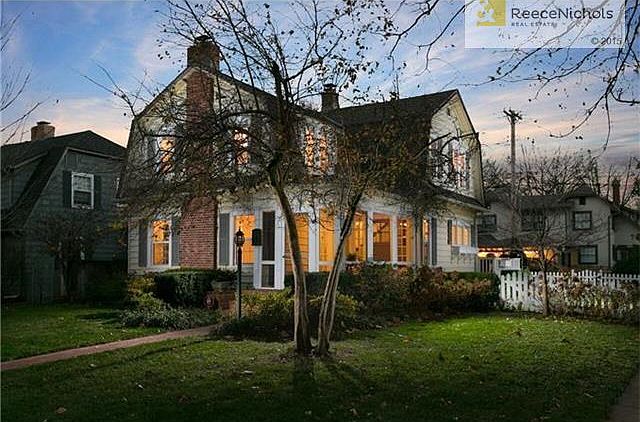 1st image of 435 W 61st St
