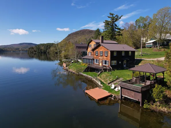 159 Pavillion Lane, Barnet, VT 05821