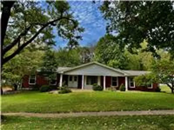 131 Portico Dr, Chesterfield, MO 63017