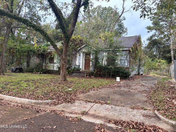 247 Delaware Ave, Jackson, MS 39209