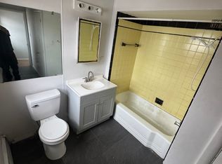 702 Centre St, Freeland, PA 18224