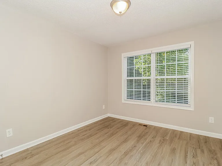 7336 Westwood Ln — Photo 13