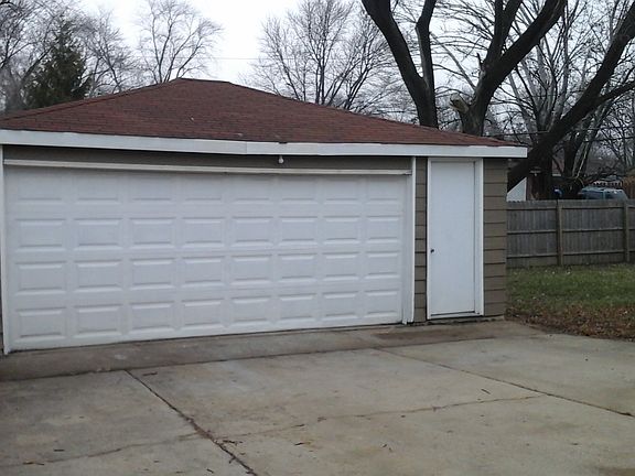 5th image of 172 Fairwood Dr