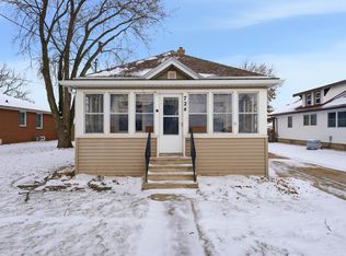 724 2nd St, Menasha, WI 54952