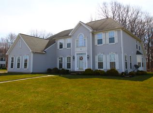 95 Wyndshire Ln, Rochester, NY 14626