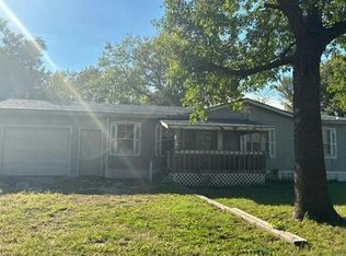 21 S 8th St, Council Grove, KS 66846