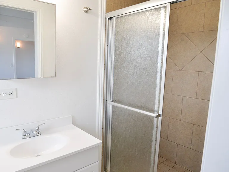 2601 S. El Camino Real — Photo 33