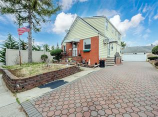 19 S Waldinger St, Valley Stream, NY 11580