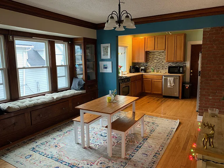 1368 W 73rd St #2 — Photo 2