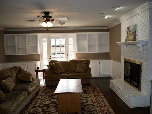 4th image of 7399 Bellville Dr